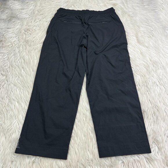 Athleta Women's Black Trekkie Straight Crop Pant - Picture 6 of 7